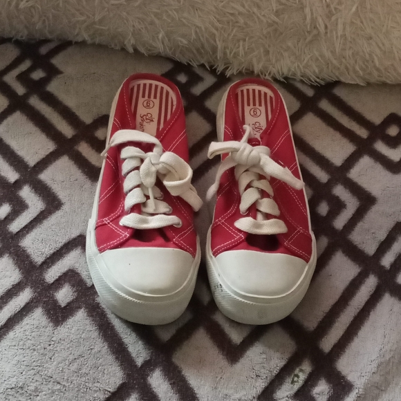 City sneaks - Picture 1 of 6